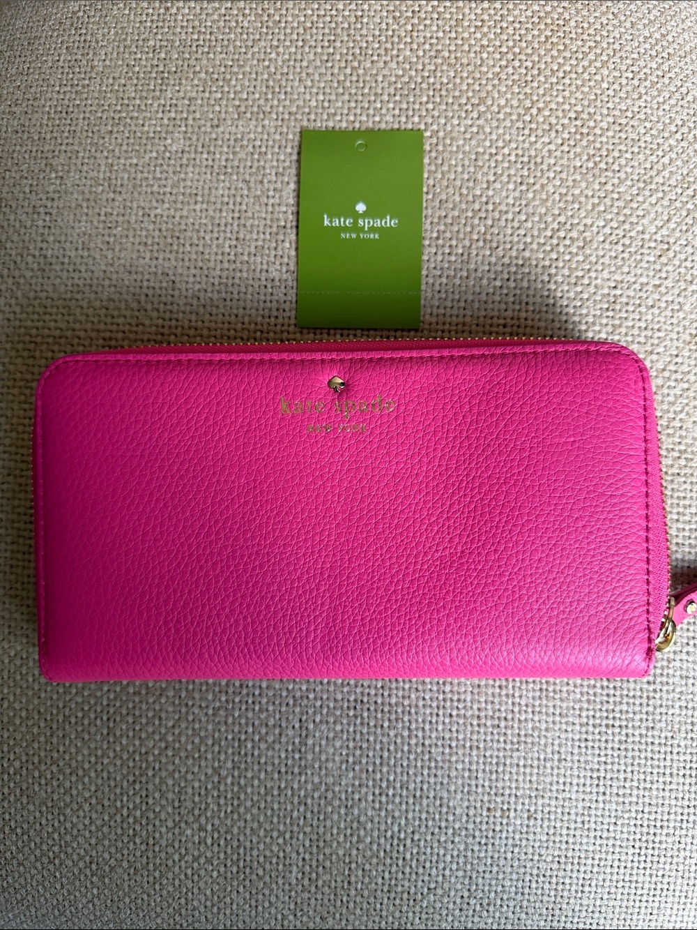 kate spade Hot Pink Pebbled Leather Zip Wallet with Gold Logo Cobble Hill ♠️